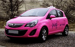 Pink Taxi, жіноче таксі, таксі з безкоштовним автокріслом Київ, рожеве таксі Київ, таксі з автокріслом, комфорт таксі, пінк таксі, таксі цілодобово, автоняня, автокрісло, таксі, краще таксі Київ, розова машина Київ